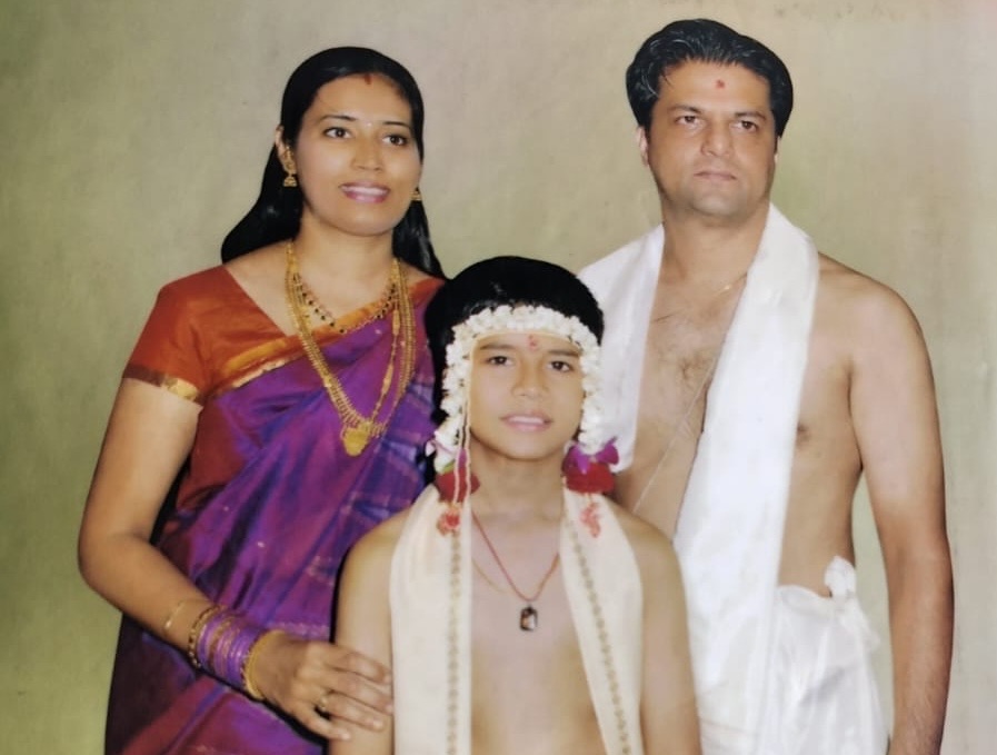 Maitraya's thread ceremony